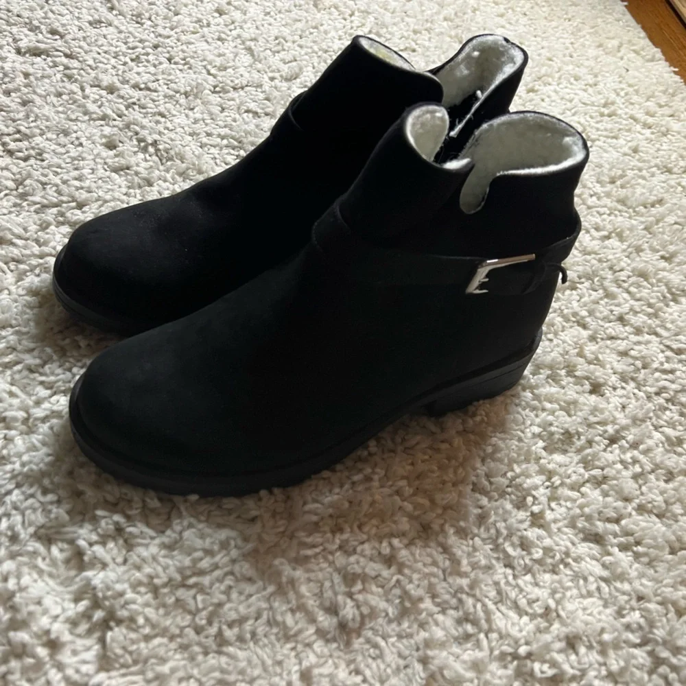 Kids Size 3 Justice Black Fleece Ankle Boots NWT
